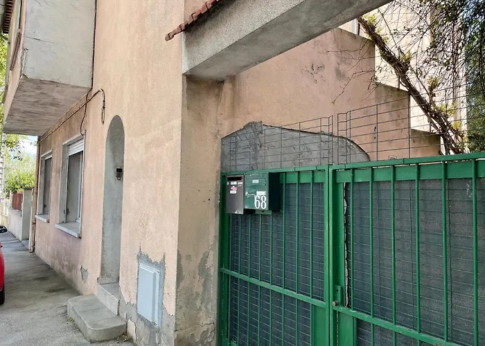 La Seyne Sur Mer Grande Terrasse Wifi Clim, 2 Chambres