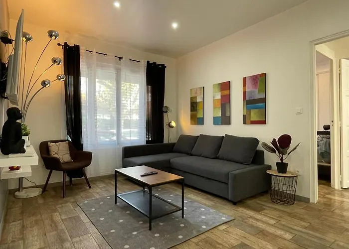 La Seyne Sur Mer Grande Terrasse Wifi Clim, 2 Chambres